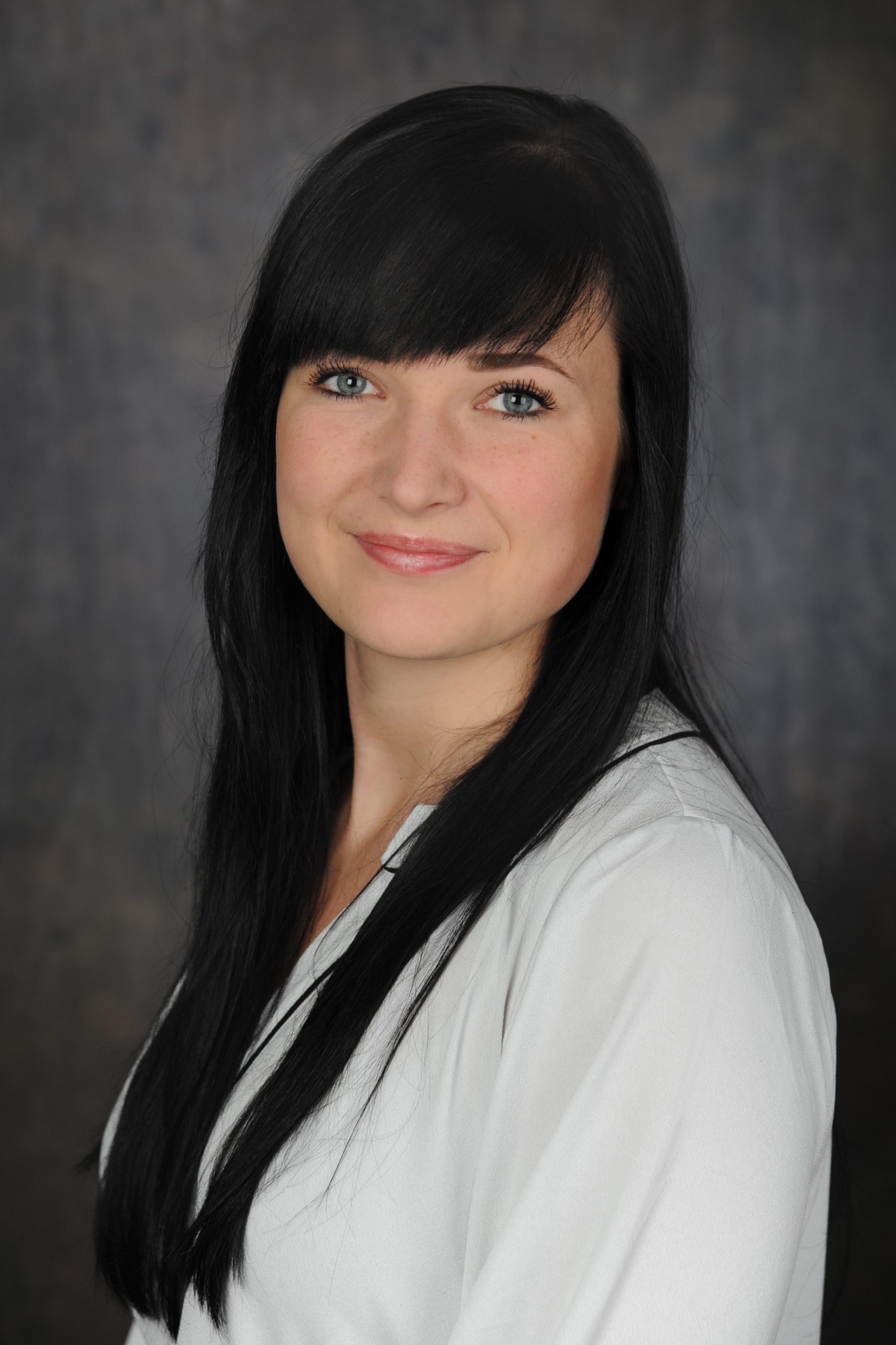 Ksenia Beker - bei der Mäuse-Gruppe im Kindergarten Storchennest